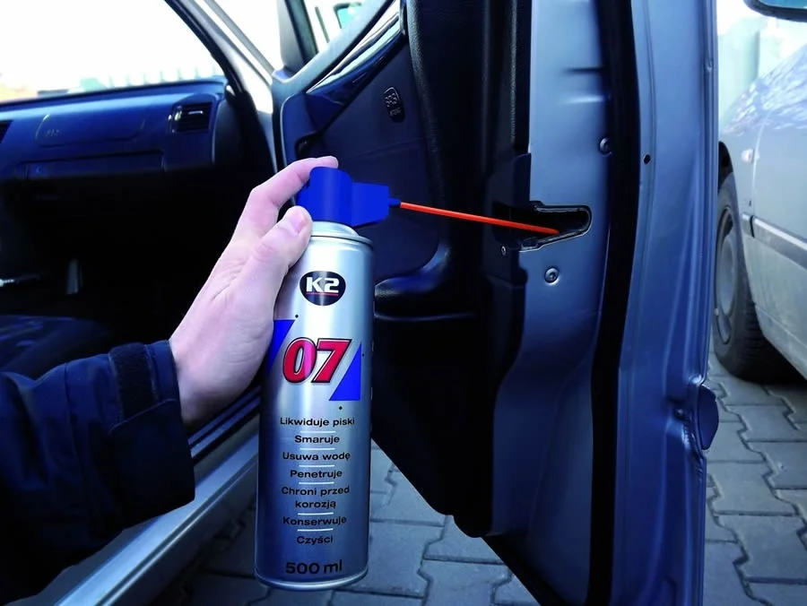 K2 07 produkt wielozadaniowy smaruje, czyści, penetruje 400ml — ujęcie 3