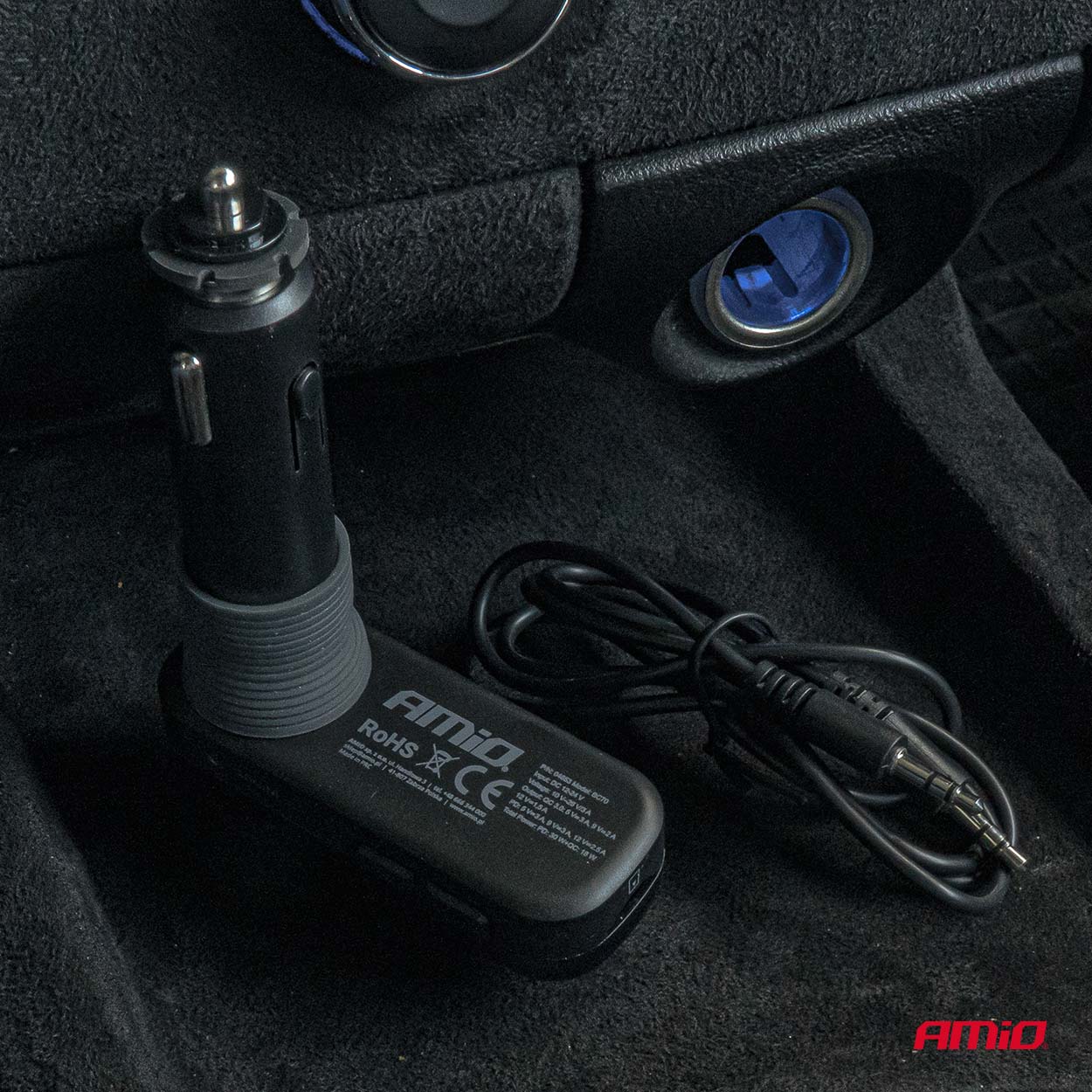 Transmiter samochodowy FM 2×USB-A 1×USB-C mircoSD 12 V 24 V — ujęcie 3