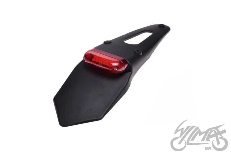 Lampa tylna LED z błotnikiem i czerwonym kloszem — AM9901 — ujęcie 1