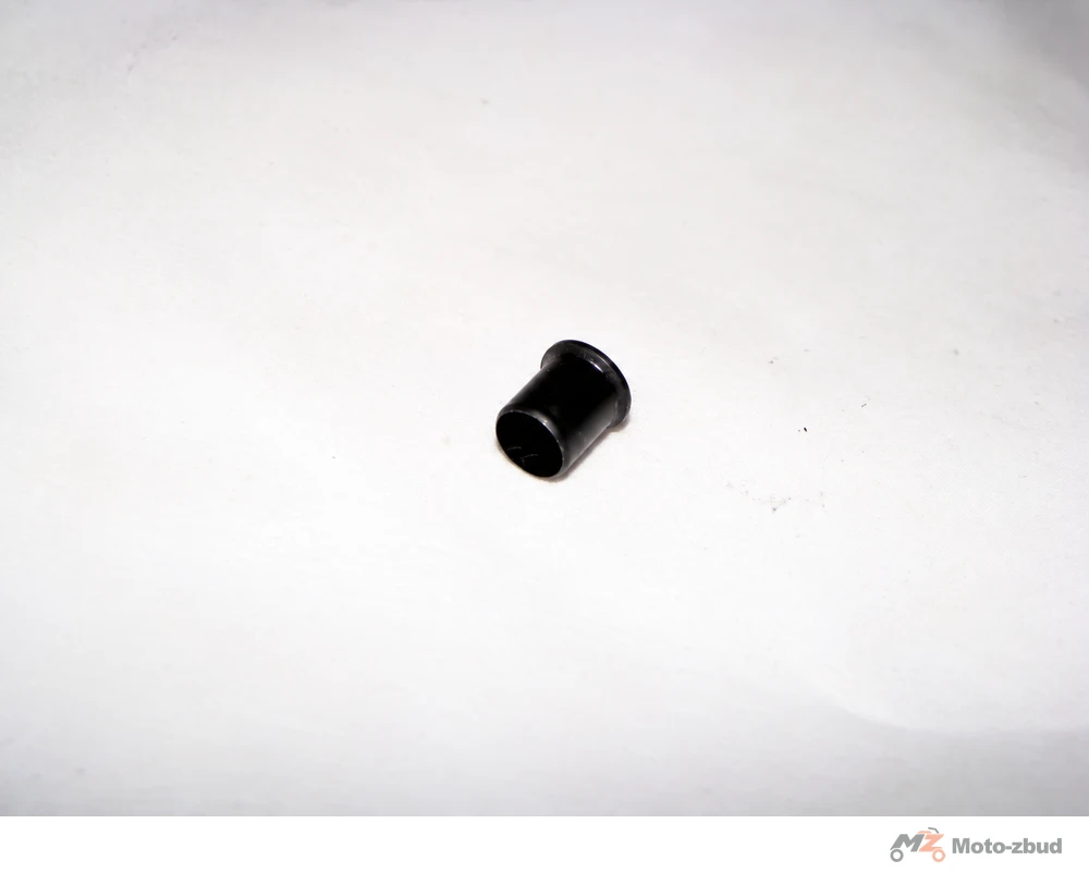 Junak 901/901F/902/901RS/901 SPORT/904 tulejka 10 × 8 (z kołnierzem) ustalająca szpilkę cylindra (w cylindrze)