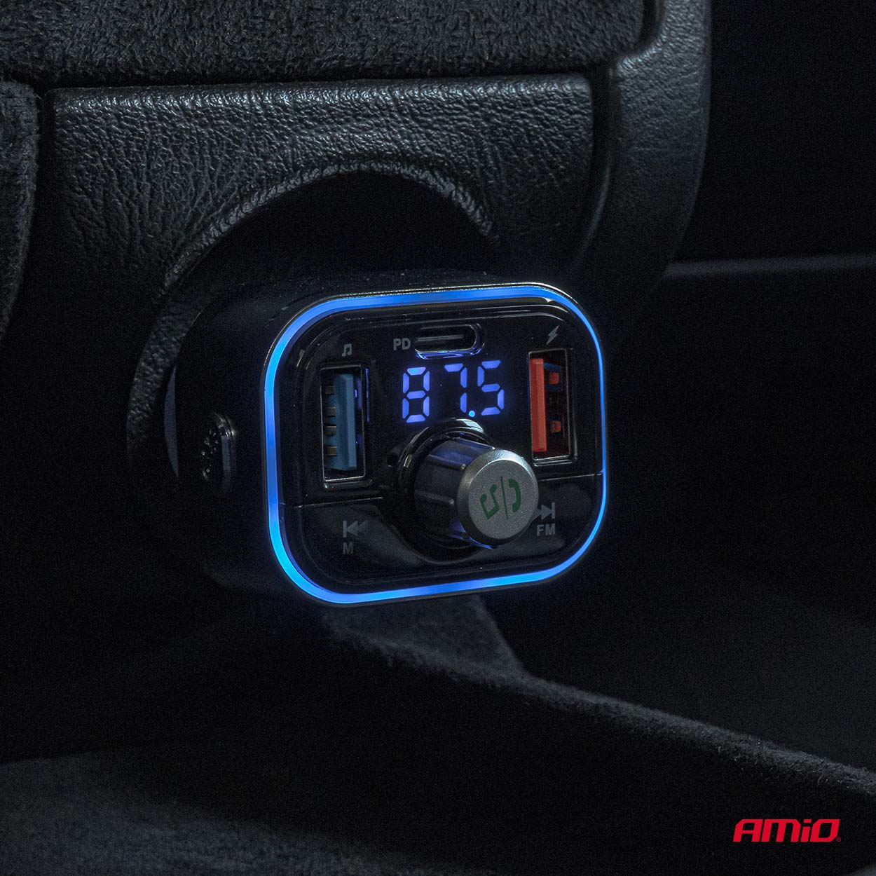 Transmiter samochodowy FM 2×USB-A 1×USB-C microSD 12 V 24 V — ujęcie 2