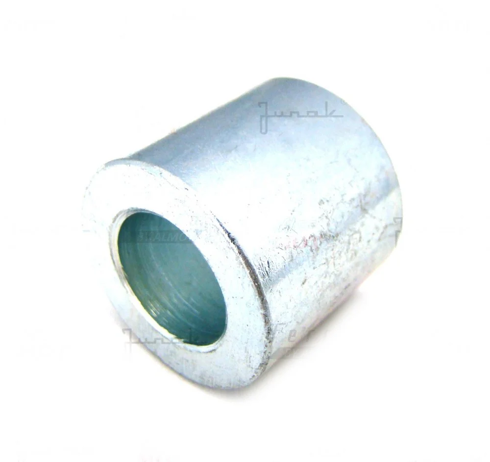 Junak M16 125 cm³/320 cm³ tulejka (29,8 × 17,2 × 27,1) osi koła tył (lewa)