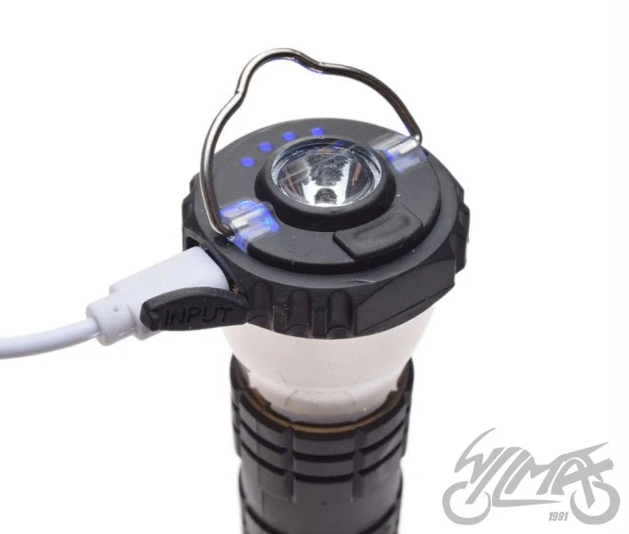 Lampa retro camping — ujęcie 3