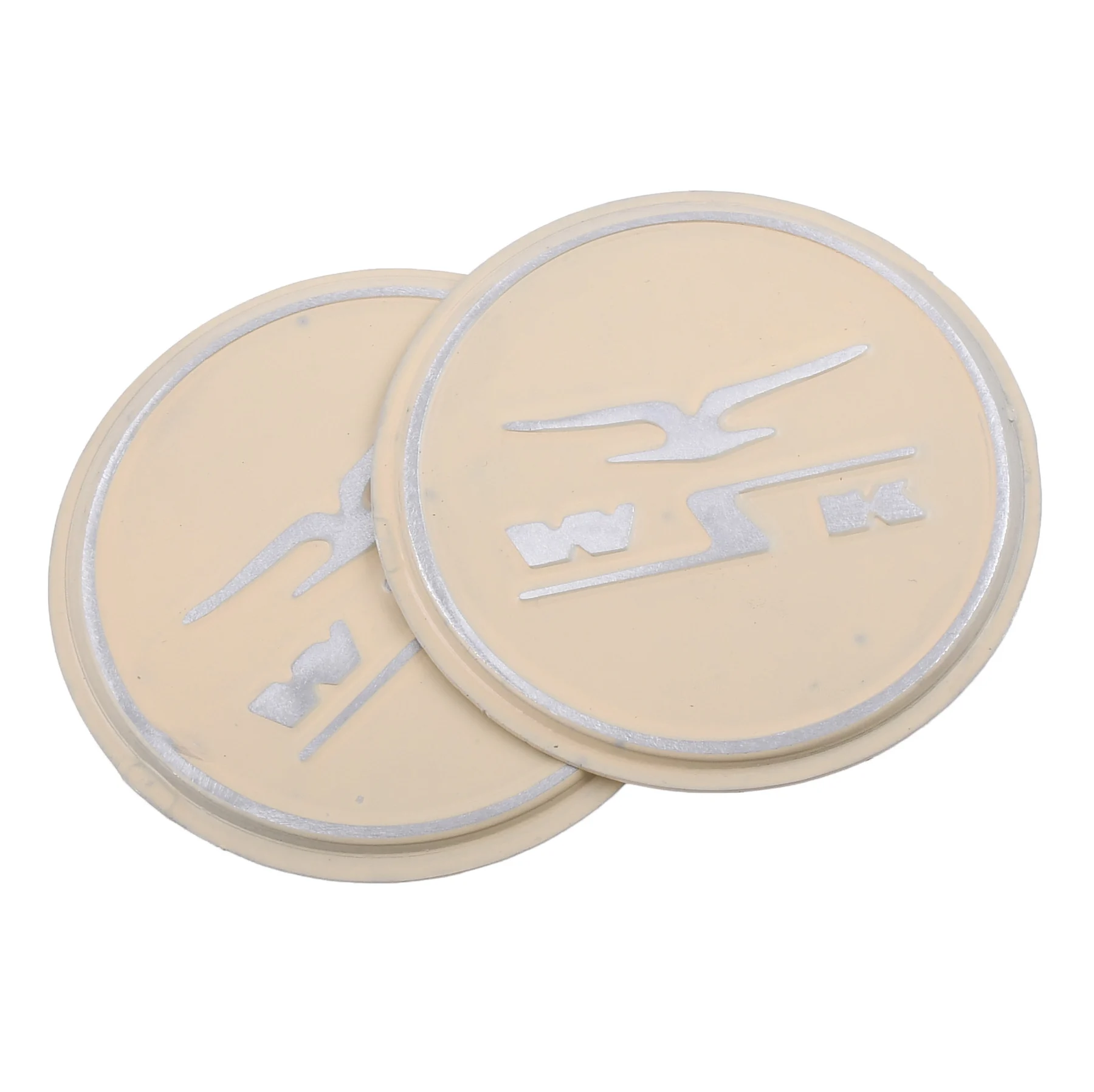 Emblemat zbiornika paliwa WSK aluminium tłoczony kremowy kpl. PL — ujęcie 1