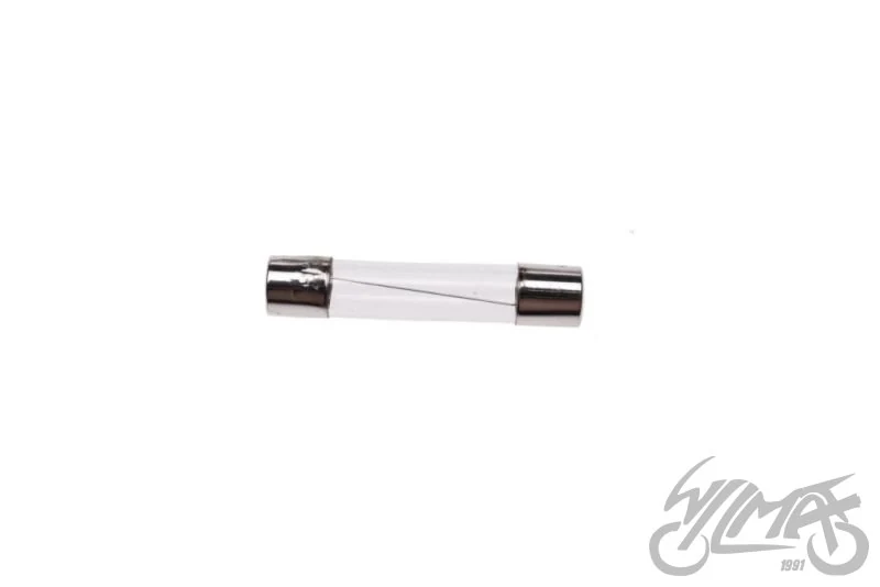 Bezpiecznik ładowania skuter 15A 6 × 30 mm opakowanie 100 szt. — ujęcie 2