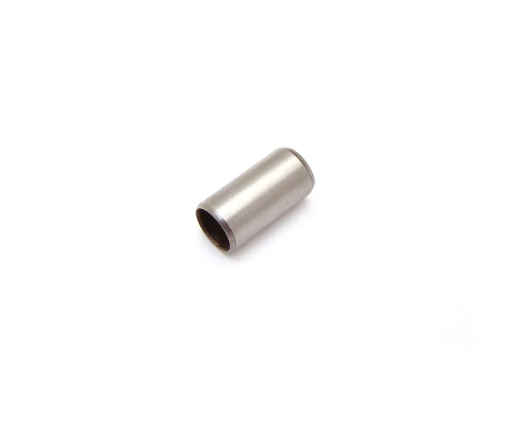 Junak NK125 tulejka (10 × 20) ustalająca cylinder-głowica (2015) — ujęcie 1