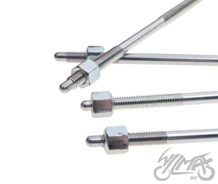 Szpilka cylindra z nakretką Simson S51 — komplet 4 szt — ujęcie 3