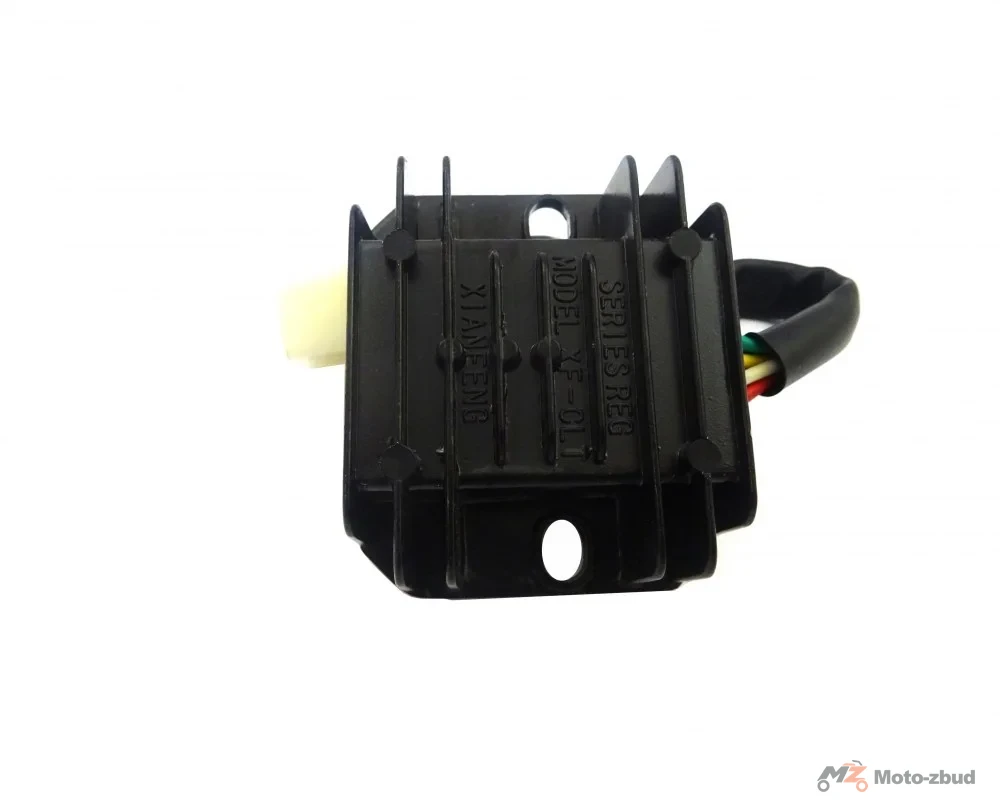 Junak 103/104/106 regulator napięcia "4T" (4 piny / kabel) (Euro IV) (nowy typ)