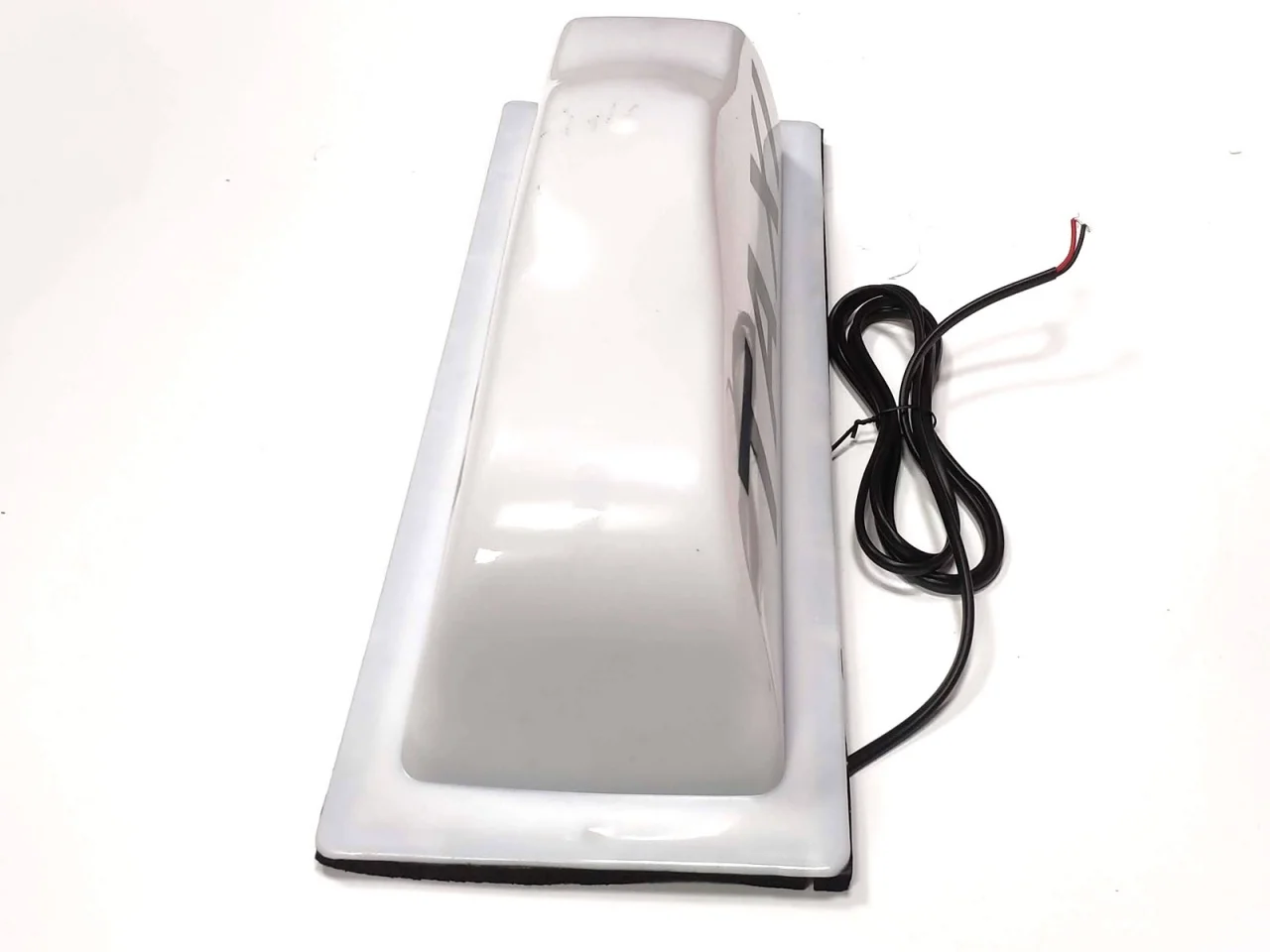 Lampa # Sygnalizator # Znak TAXI # LED - na magnes BIAŁA # SZPAKÓWKA — ujęcie 3