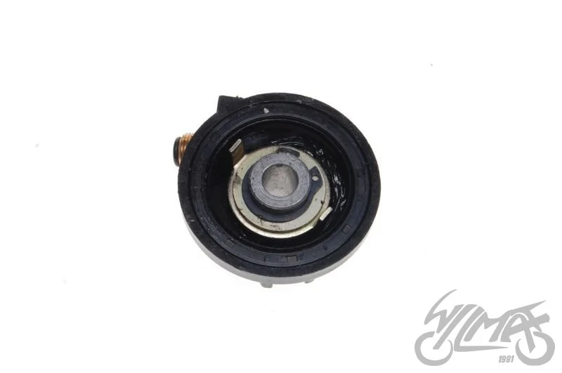 Prawy napęd licznika do Keeway Hurricane — czarny, oś 10 mm — ujęcie 4