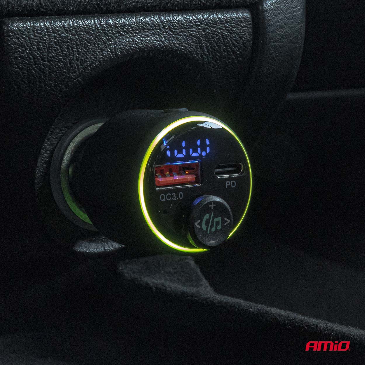 Transmiter samochodowy FM 1×USB-A 1×USB-C 12 V 24 V — ujęcie 2