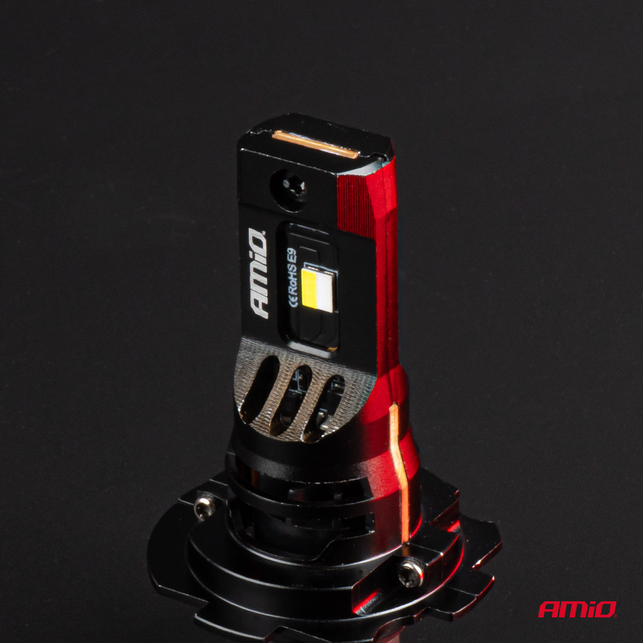 Żarówki samochodowe LED F26 PRO LumiTec LIMITED +130% DUO FULL CANBUS H7 H18 12 V 24 V — ujęcie 3