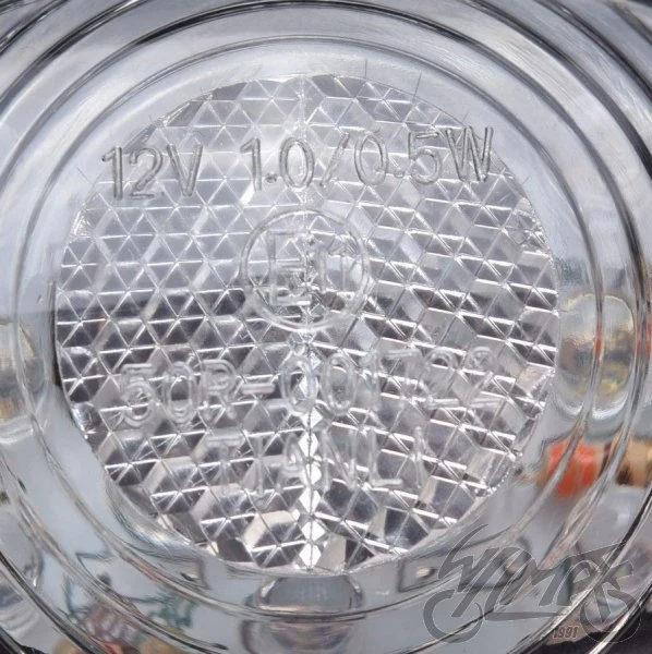 Lampa tylna LED z podświetleniem tablicy — komplet AM9909B — ujęcie 4
