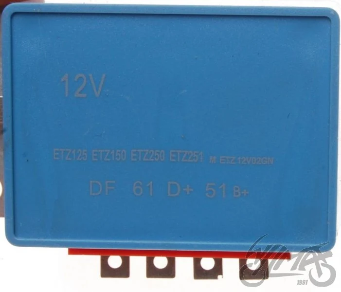 Regulator napięcia 12 V MZ — ujęcie 3