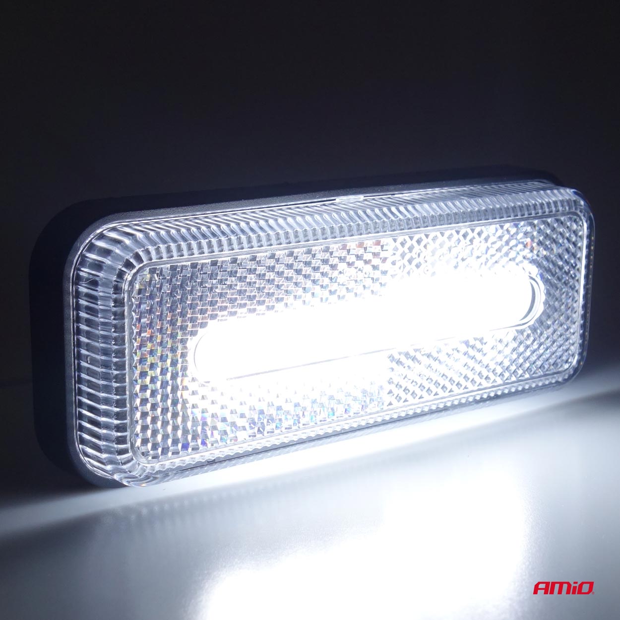 Lampa obrysowa LED OM-02-W prostokątna biała — ujęcie 5