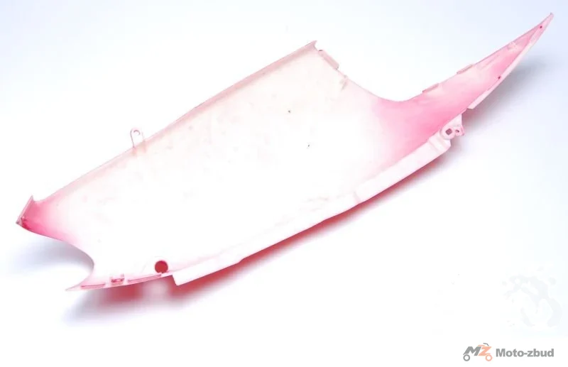 Plastik pod siedzenie prawy 125 GY6 4T czerwony — Jonway Adventure 125 — ujęcie 2