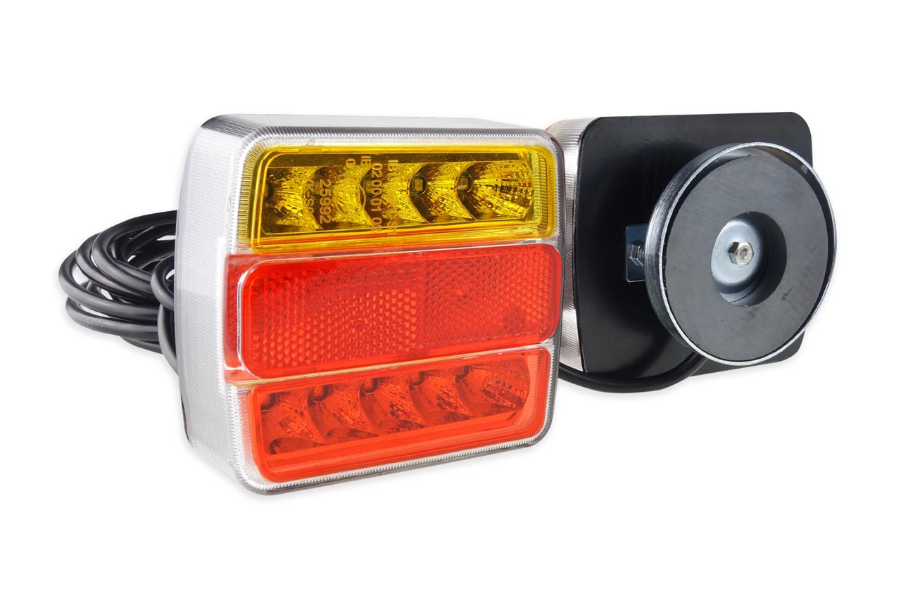 Zestaw świateł LED do przyczepki na magnes 12 V — ujęcie 4