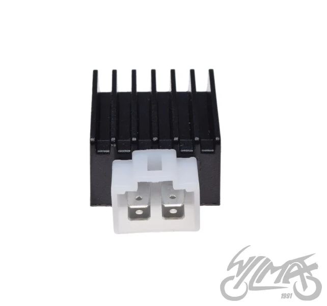 Regulator napięcia GY6 4T — ujęcie 3