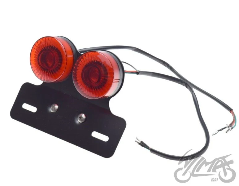 Lampa tylna LED z mocowaniem tablicy rejestracyjnej — AM9941 — ujęcie 1