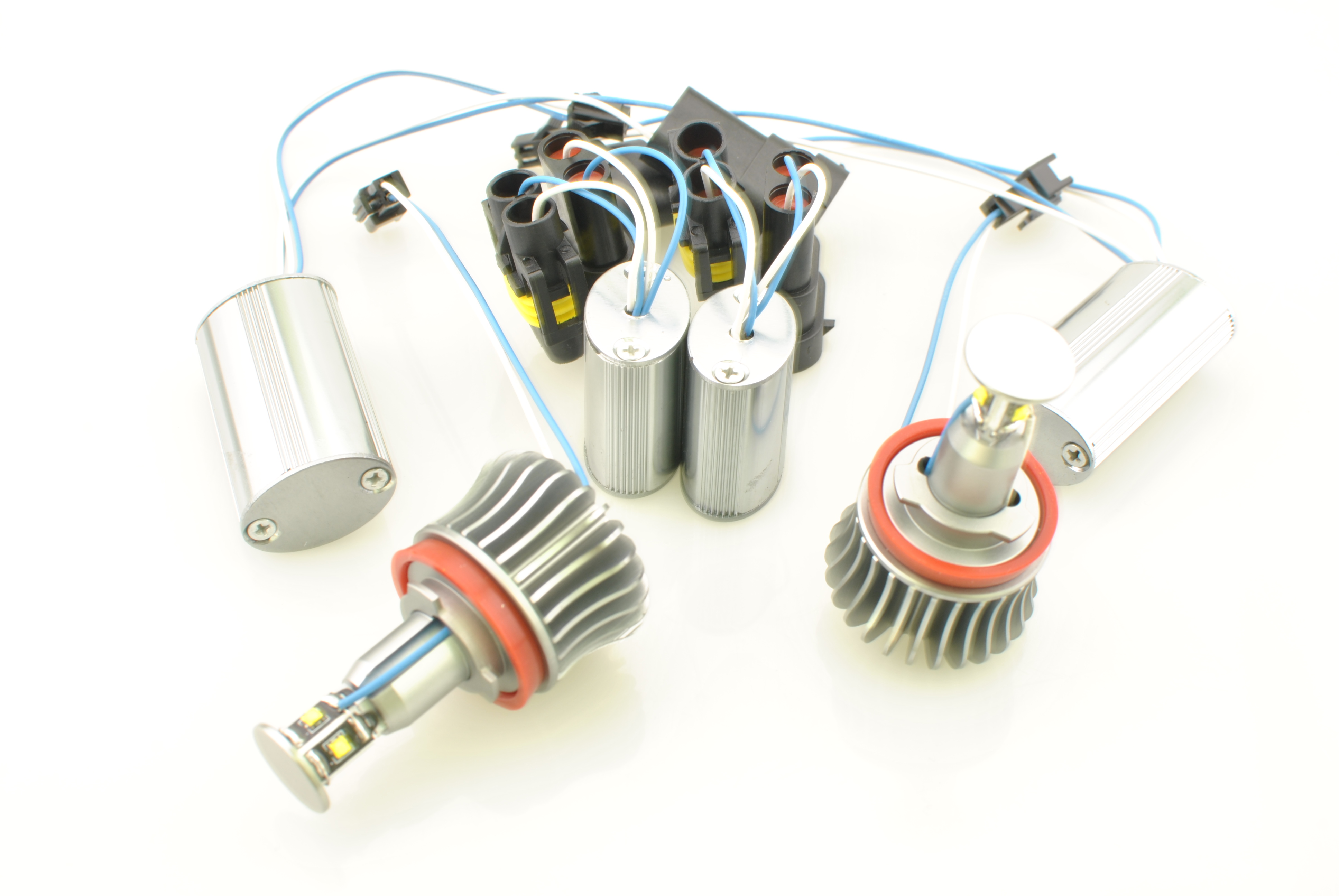 Żarówka LED markery H8-40W-CREE BMW, 2 szt. M-Tech LMH820W — ujęcie 2