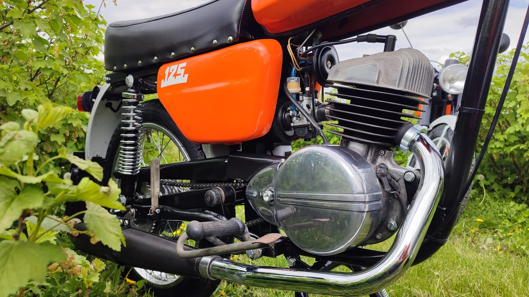 Gaźnik WSK 125 21 mm + króciec + filtr powietrza gąbka Dellorto italy · ssanie na linkę — ujęcie 7