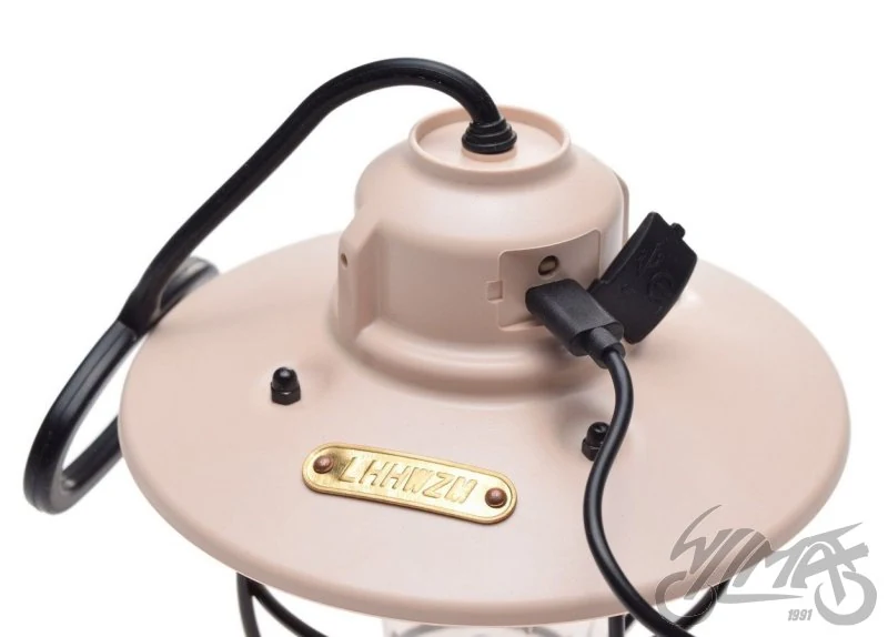 Lampa kempingowa - latarka — ujęcie 2