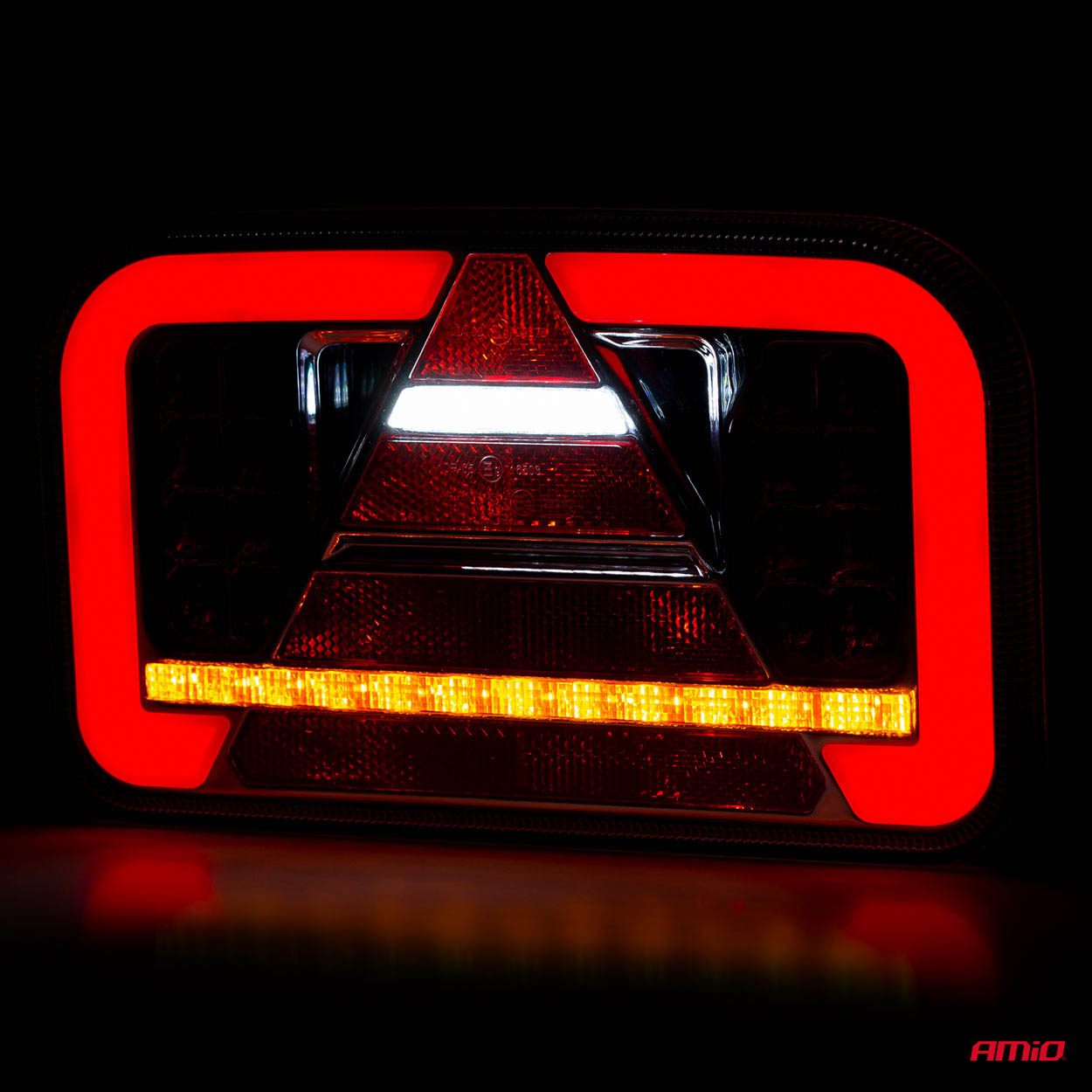 Lampa tylna zespolona LED RCL-03-R dynamiczna prawa — ujęcie 8
