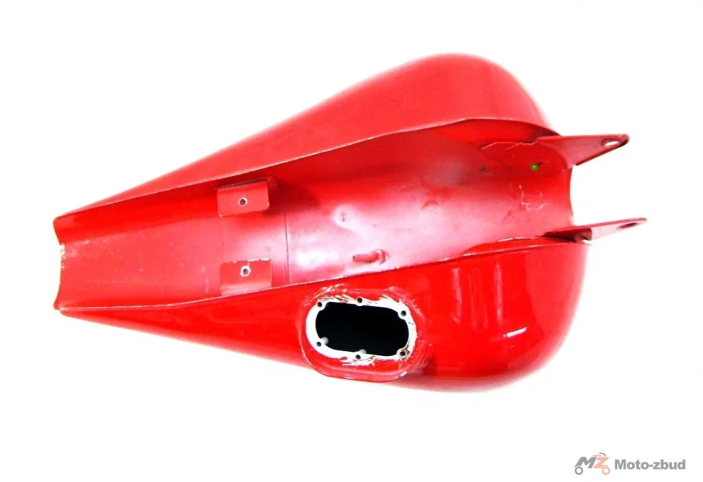 Junak M16 320 cm³ zbiornik paliwa czerwony (pompa mocowana na 6 śrub; bez miernika) (2010) — ujęcie 3