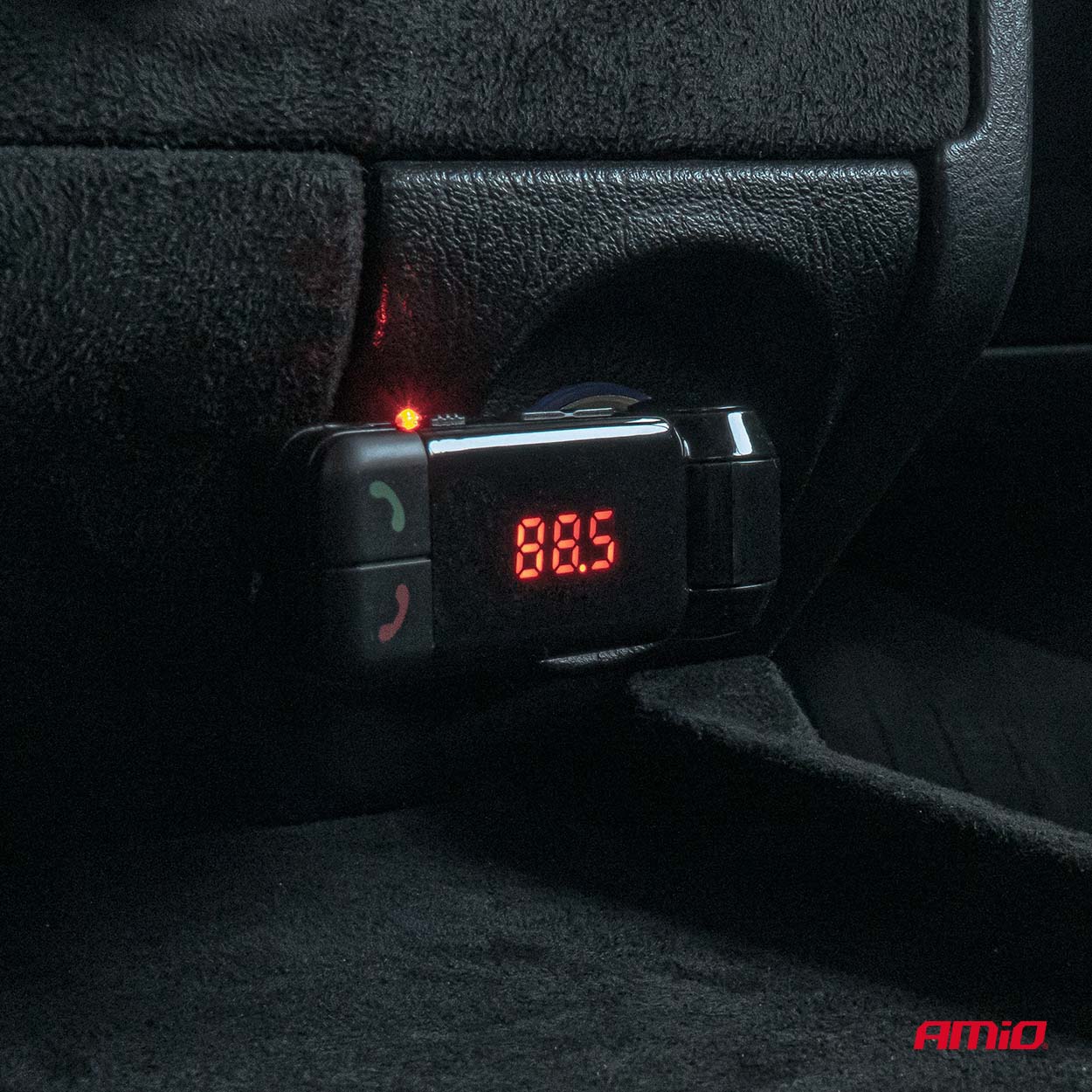 Transmiter samochodowy FM składany 2×USB-A 12 V 24 V — ujęcie 2