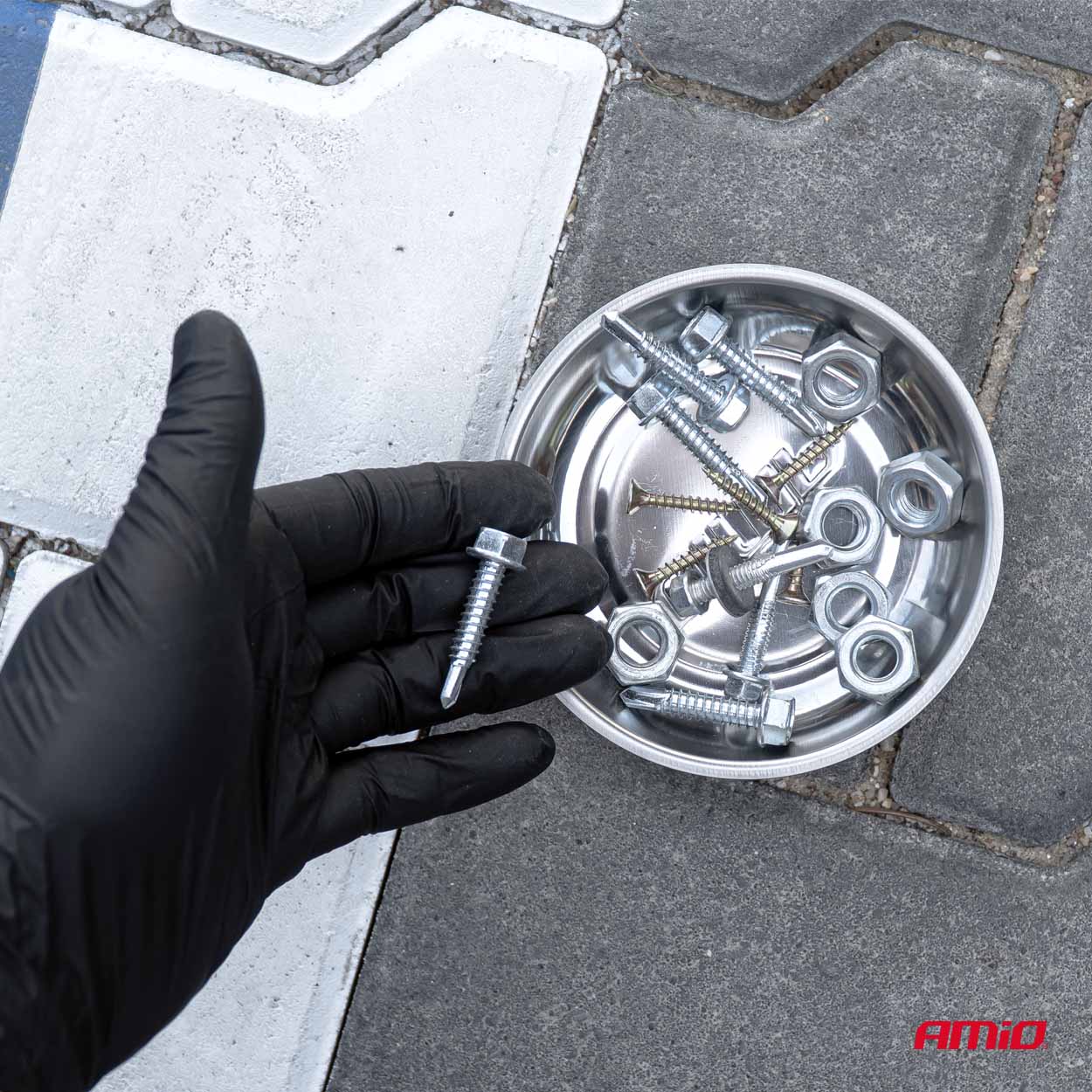 Miska magnetyczna ze stali nierdzewnej 150 mm — ujęcie 3