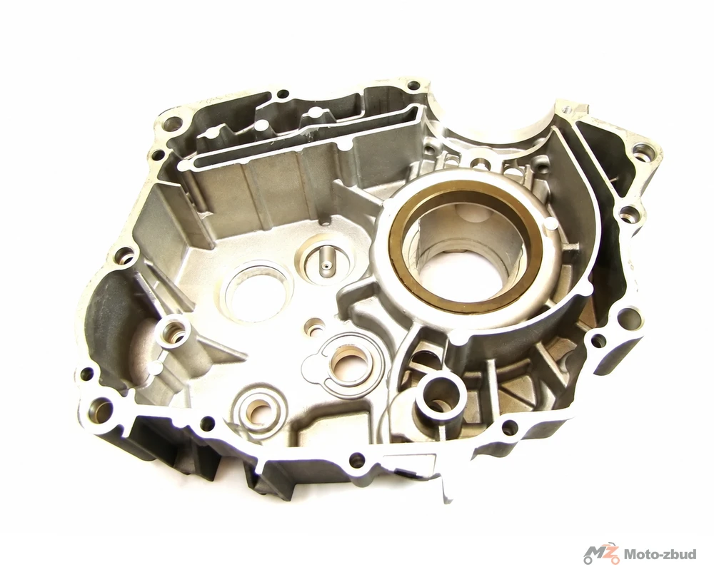 Junak 122/122F/122RS/122 sport/Ferro 125/126 karter silnika lewy