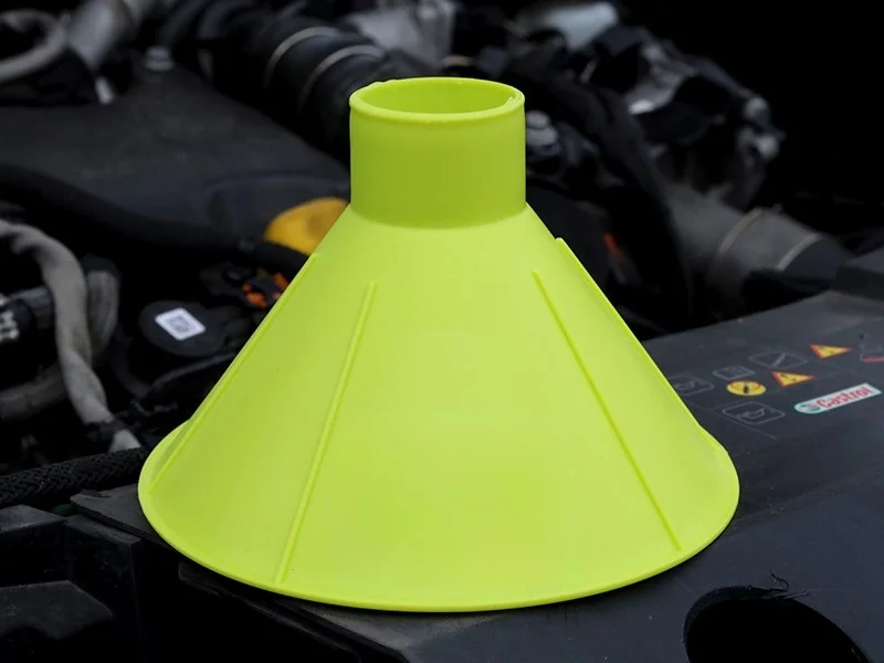 Lejek do płynów eksploatacyjnych czasza 135 mm — ujęcie 2
