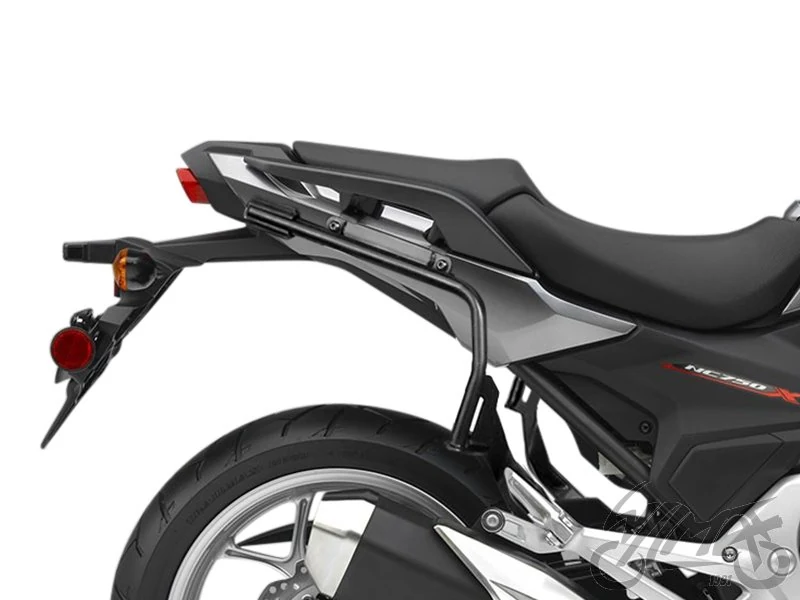 Stelaż kufra bocznego 3P SHAD do Hondy NC750X / NC750S — ujęcie 2