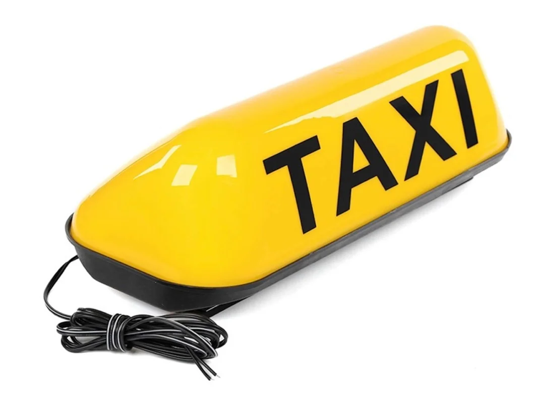 Lampa # Sygnalizator # Znak TAXI - na magnes ŻÓŁTY z wtyczką zapalniczki — ujęcie 3