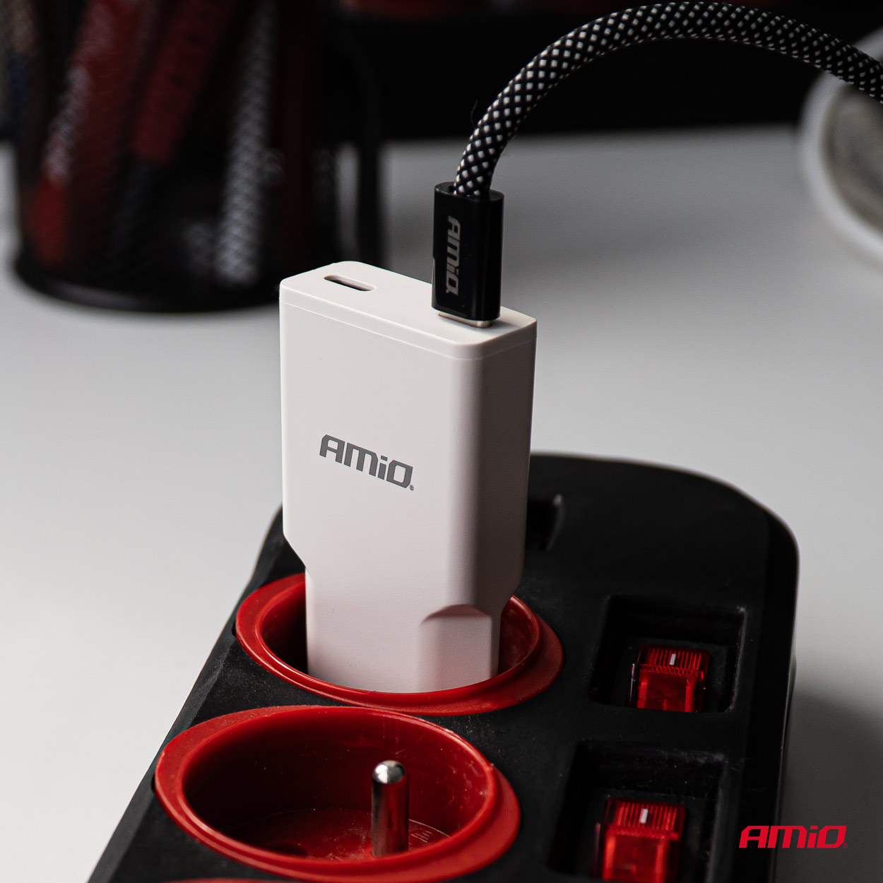 Ładowarka sieciowa 230 V 30 W GaN 2xUSB-C — ujęcie 2