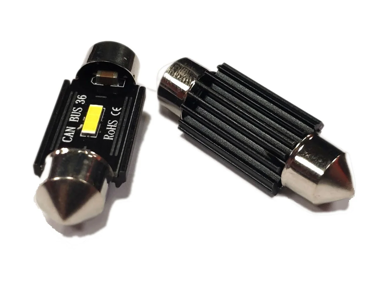 Żarówka rurkowa SV8.5 12V/24V 36mm SMD UltraBright 1860 Festoon CANBUS bipolarna biała AMIO (2szt.) — ujęcie 2