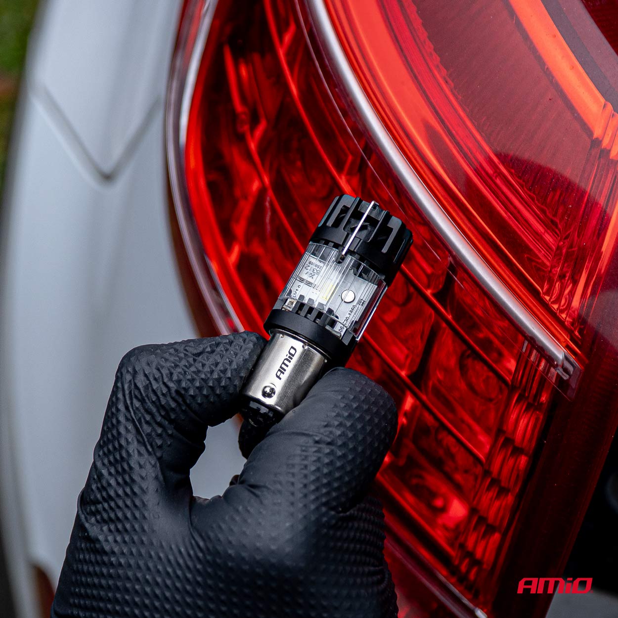 Żarówka LED LumiTec BA15S P21W 12 V FULL CANBUS biała 1 szt. — ujęcie 2