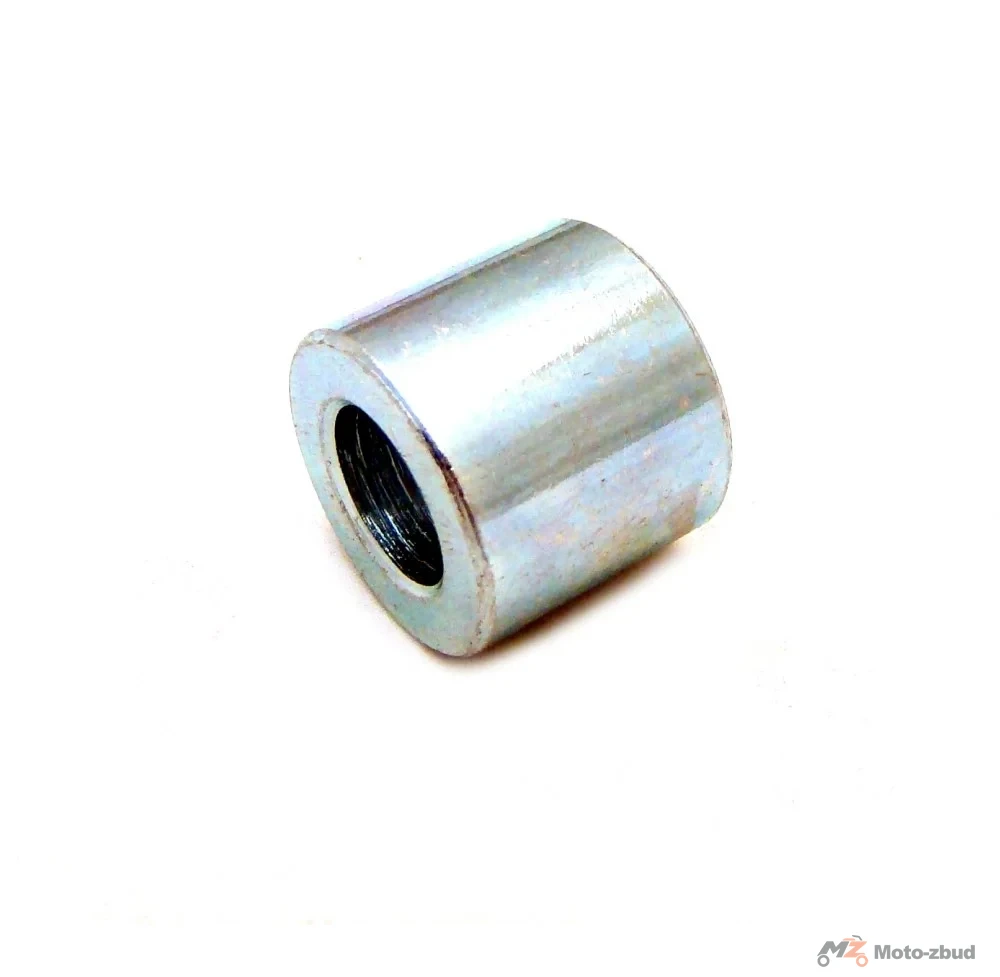 Junak M20 320 cm³ tuleja (15,5 × 27,9 × 24,2) osi koła tył lewa — ujęcie 2
