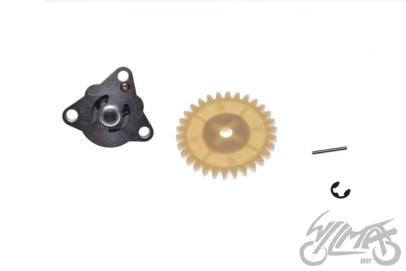 Pompa oleju do Suzuki GS125 z kołem — ujęcie 2