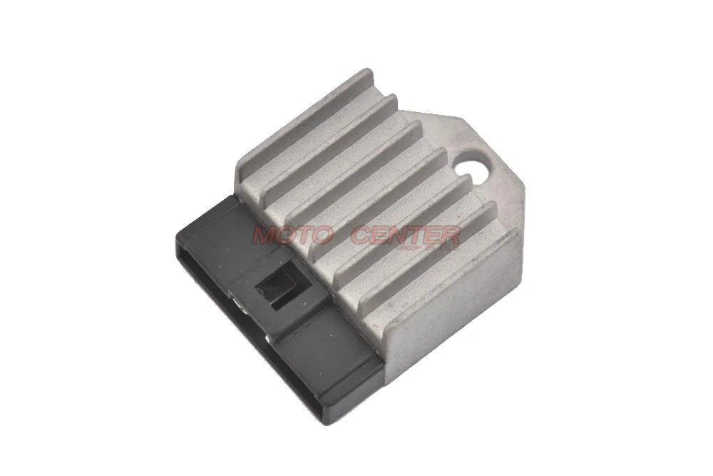 Regulator napięcia 50 cm³ skuter 2T Yamaha Aprilia Minarelli 4-PIN — ujęcie 2
