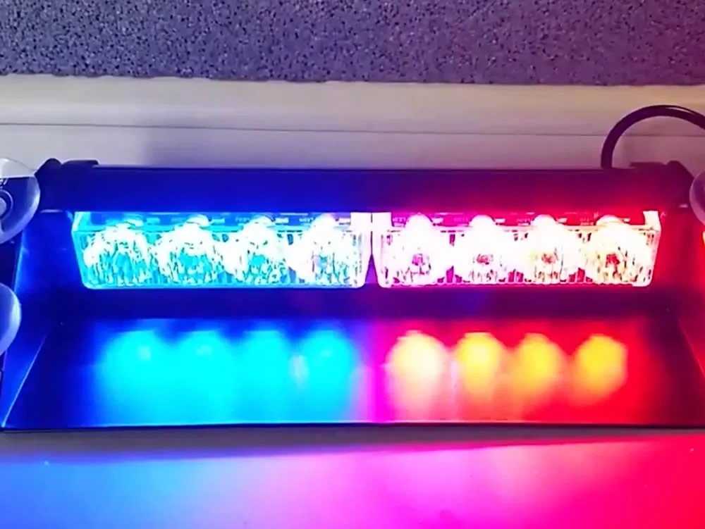 Światła stroboskopowe / stroboskopy BLUE / RED czerwono-niebieskie 8 LED 12V — ujęcie 2