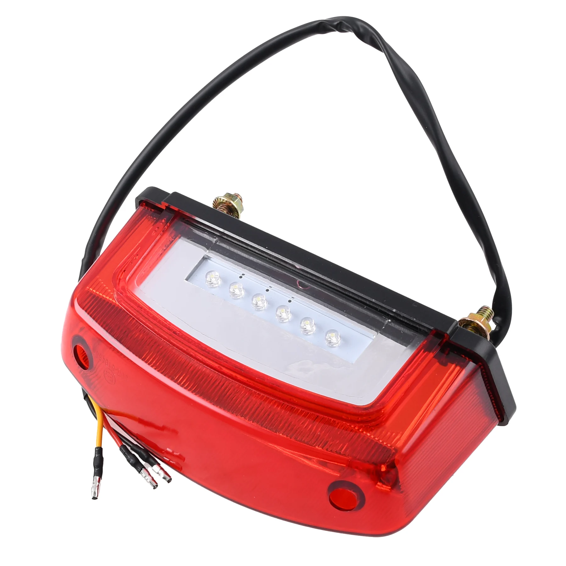 Lampa tylna uniwersalna LED czerwona V2 Racing Force — ujęcie 2