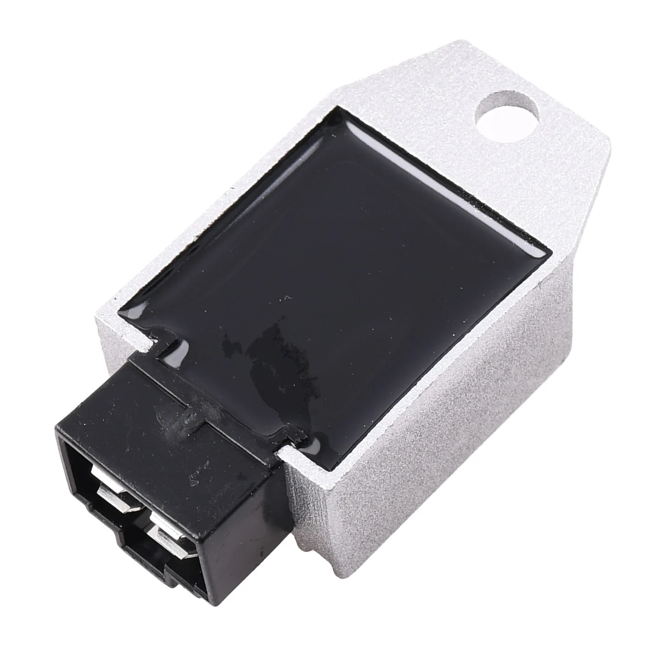 Regulator napięcia 12 V 4 piny uniwersalny DPR Classic — ujęcie 2