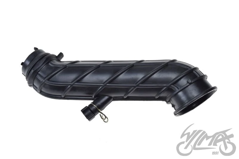 Guma łącząca filtr z gaźnikiem 4T — Delfin — Kinroad XT50QT-2 Delfin / Longjia LJ50QT-E Caper — ujęcie 2