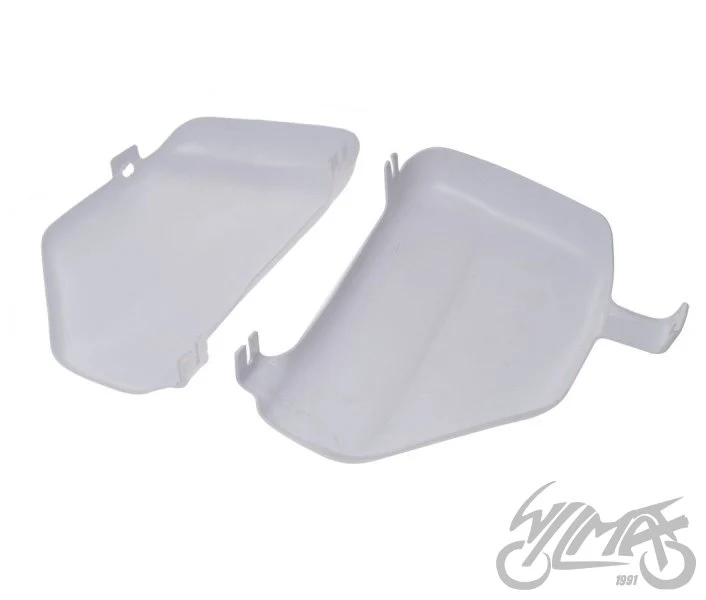 Białe pokrywy boczne do WSK 125 / 175 — komplet WS5551 — ujęcie 2