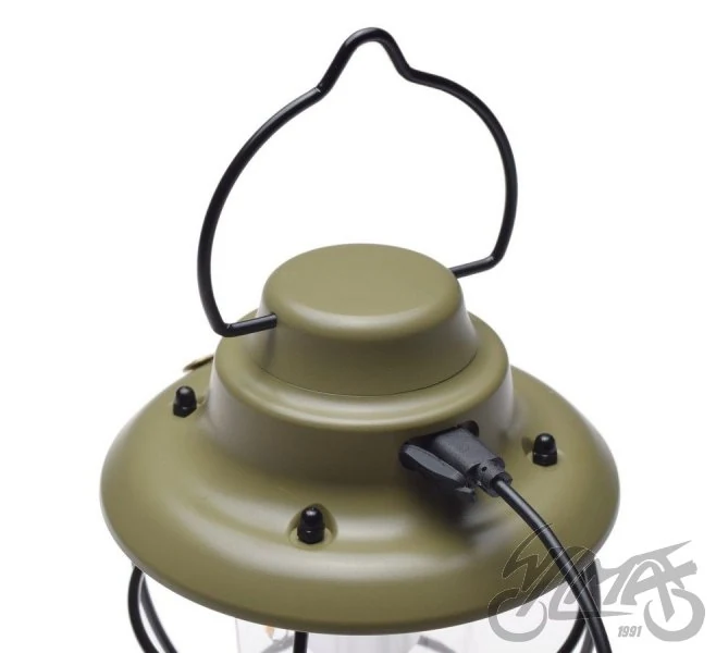 Lampa kempingowa retro — ujęcie 2