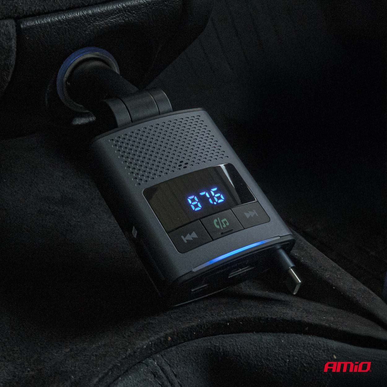 Transmiter samochodowy FM 1×USB-A 1×USB-C 12 V 24 V — ujęcie 3