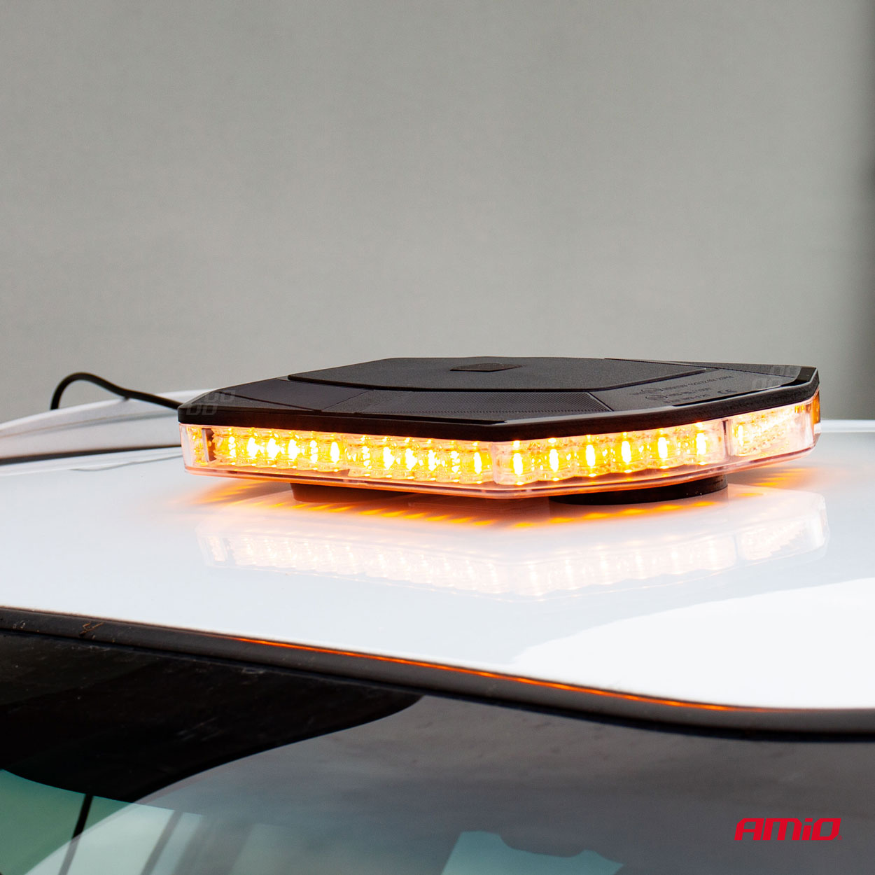 Belka ostrzegawcza LED WLB78 na magnes 293x171mm R65 R10 48LED 12-24V IP56 — ujęcie 10