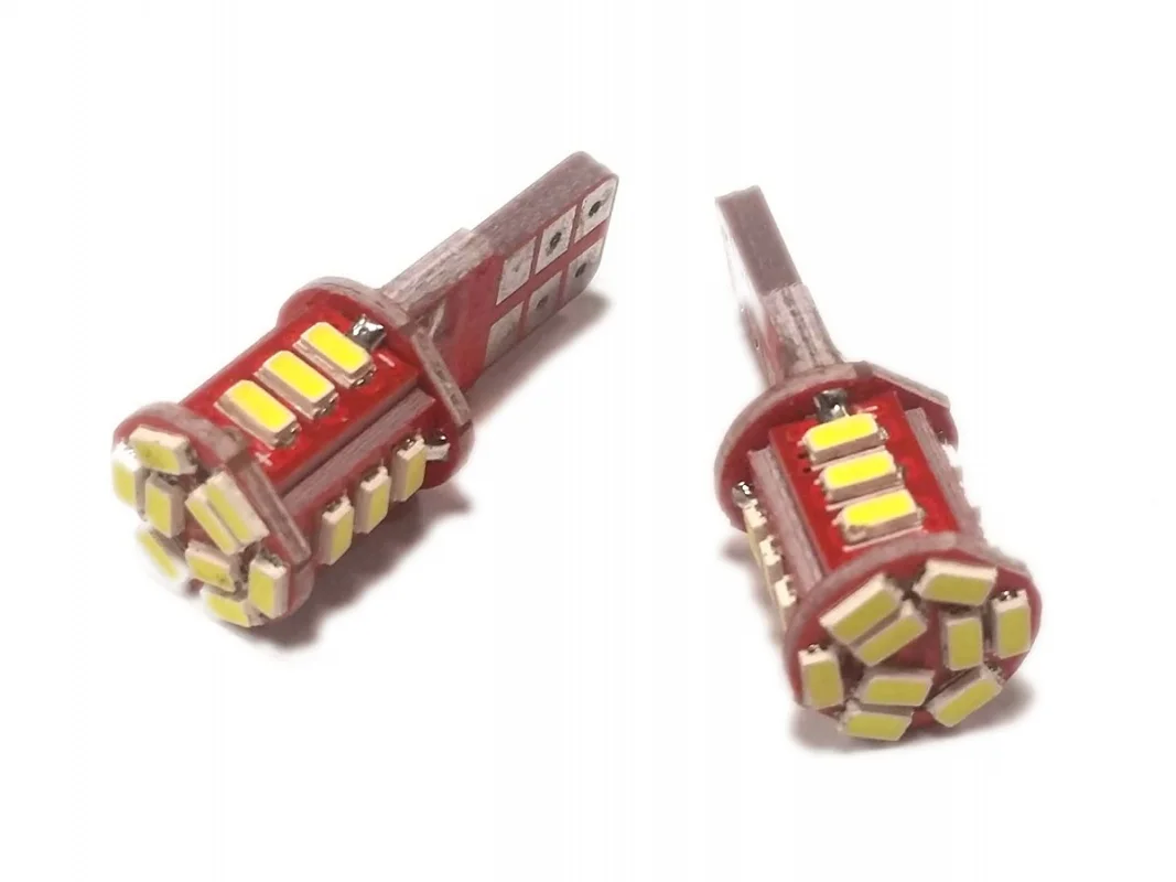 Żarówka W5W T10 12V/24V 21xLED SMD3014 biała AMIO (2szt.) — ujęcie 3