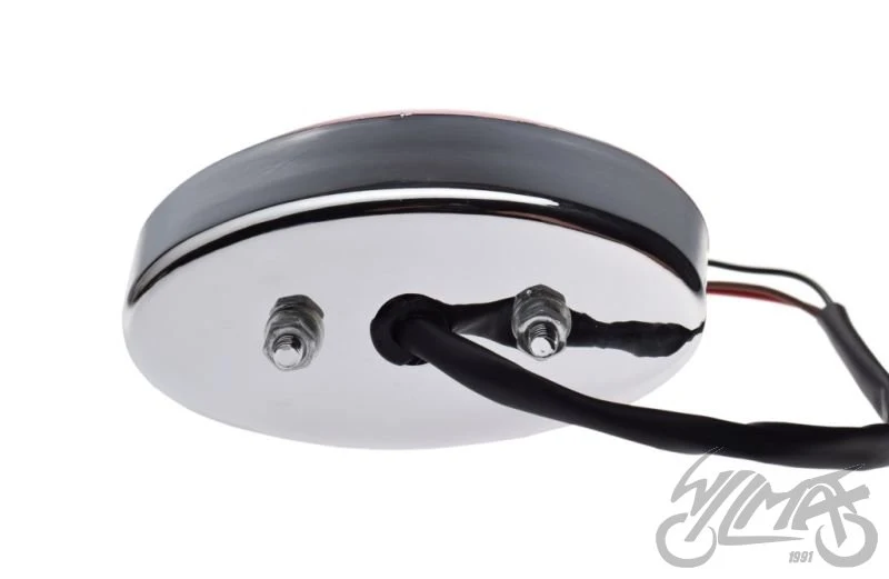 Lampa tylna chrom z czerwonym kloszem — 128 × 65 × 55 mm, AM9933 — ujęcie 3